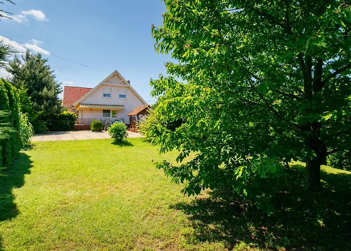 Scarlett 1 By Interhome דירה בלטונוסוד